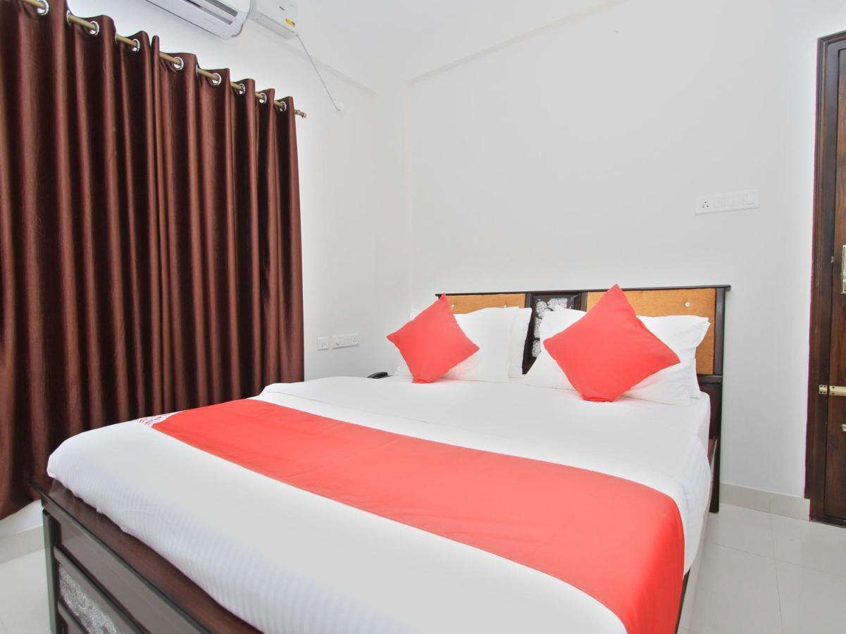 Oyo 12033 Hotel Royal Residence Bangalore Exterior photo